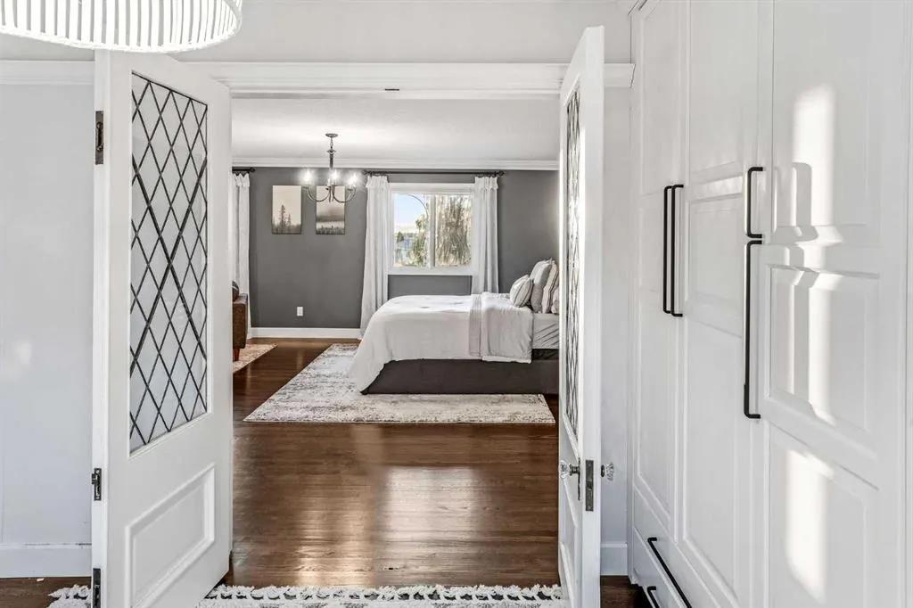 325 Thorndale Place