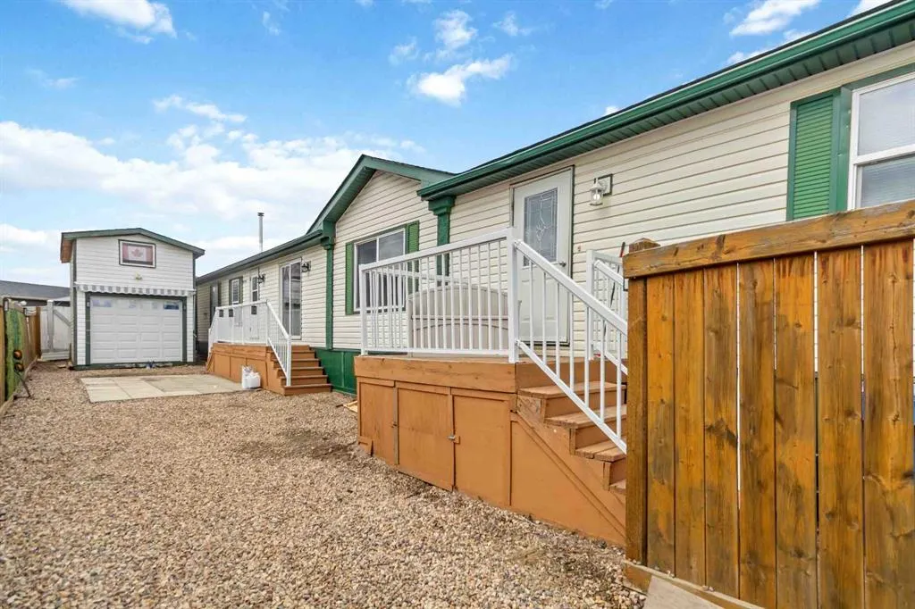 240 Mckinlay Crescent