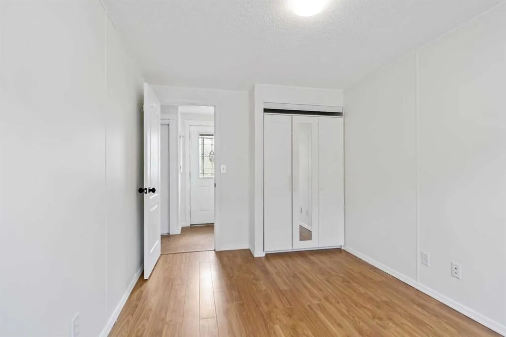 240 Mckinlay Crescent