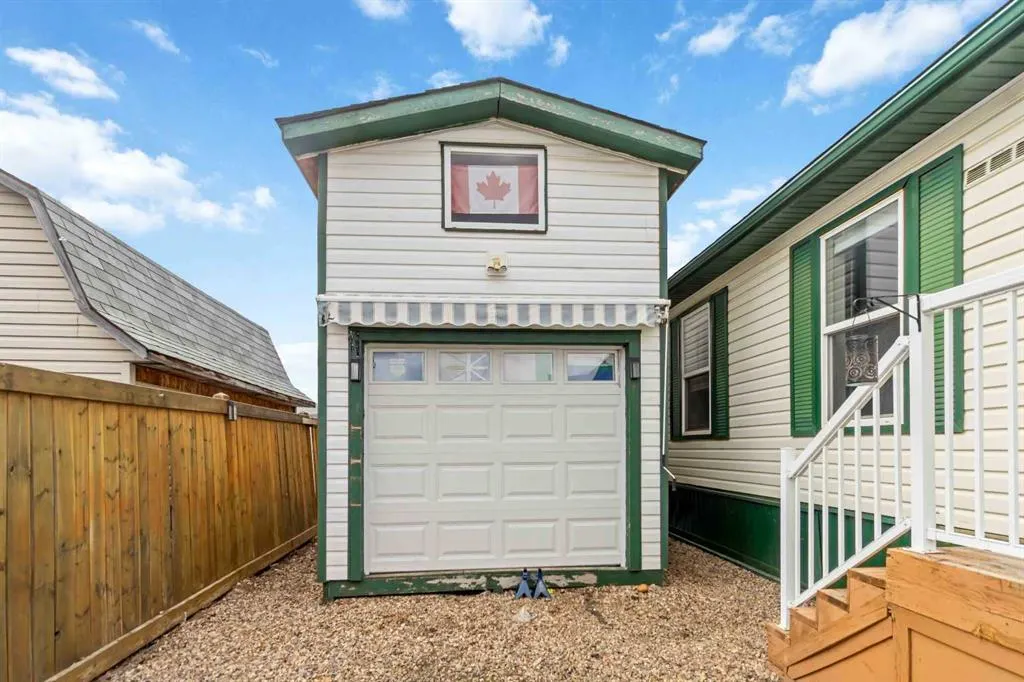 240 Mckinlay Crescent