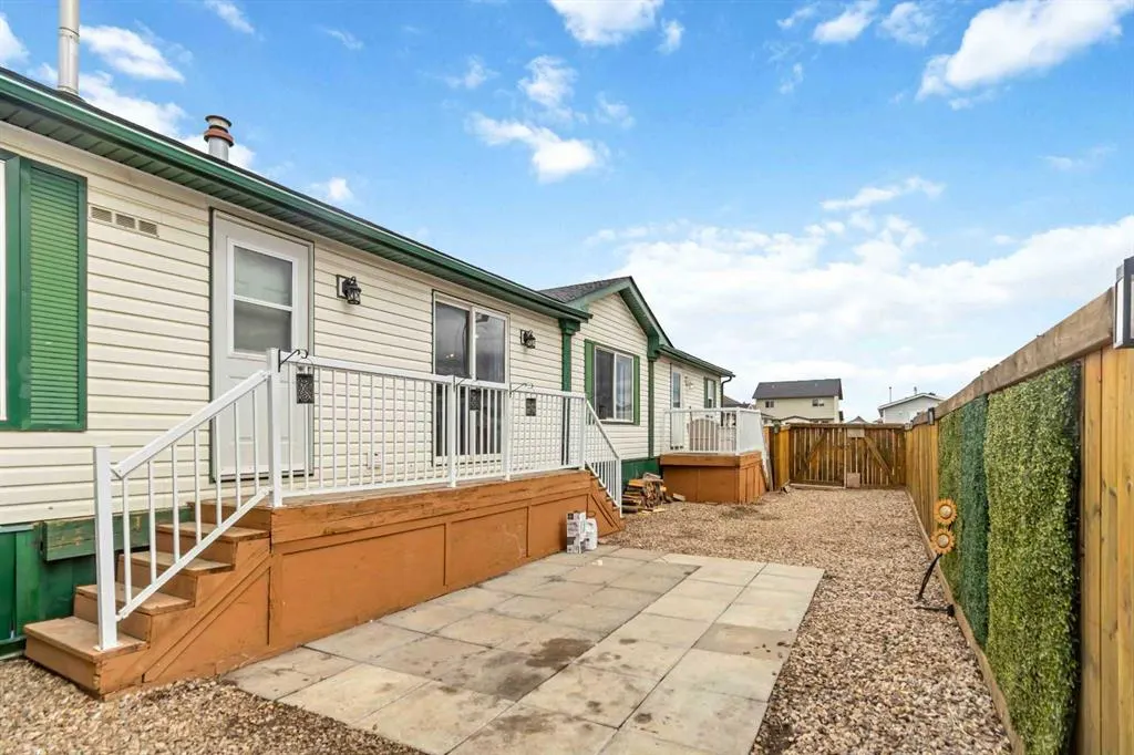 240 Mckinlay Crescent
