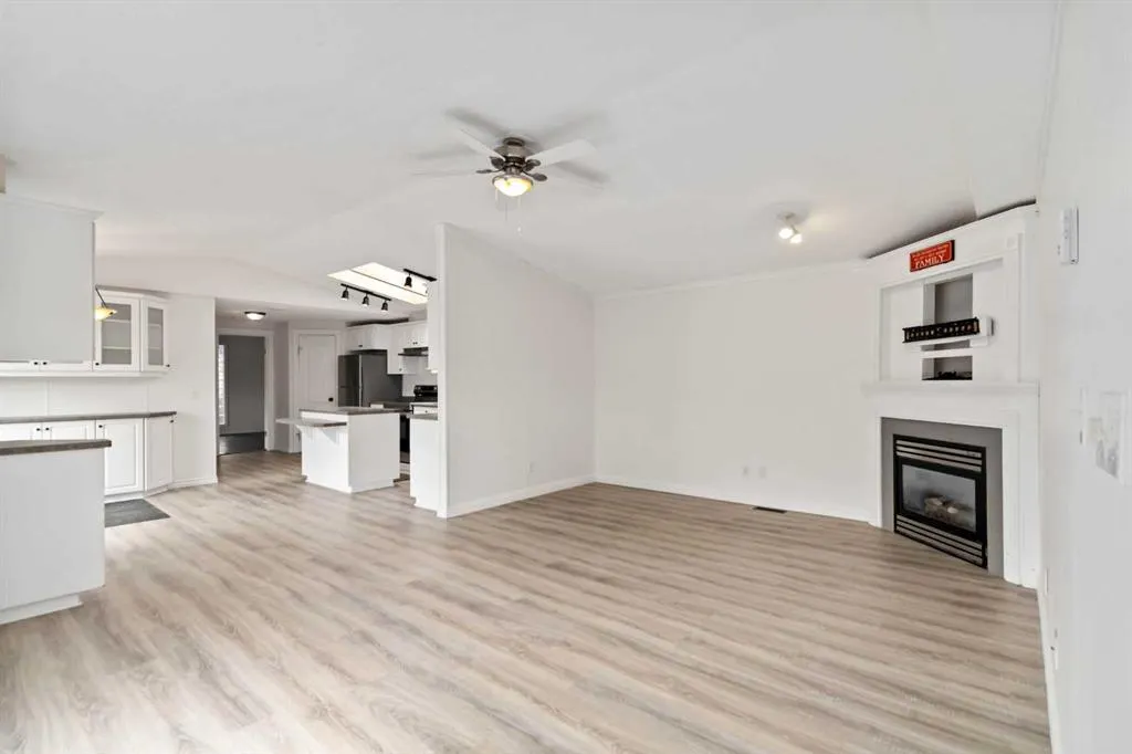 240 Mckinlay Crescent