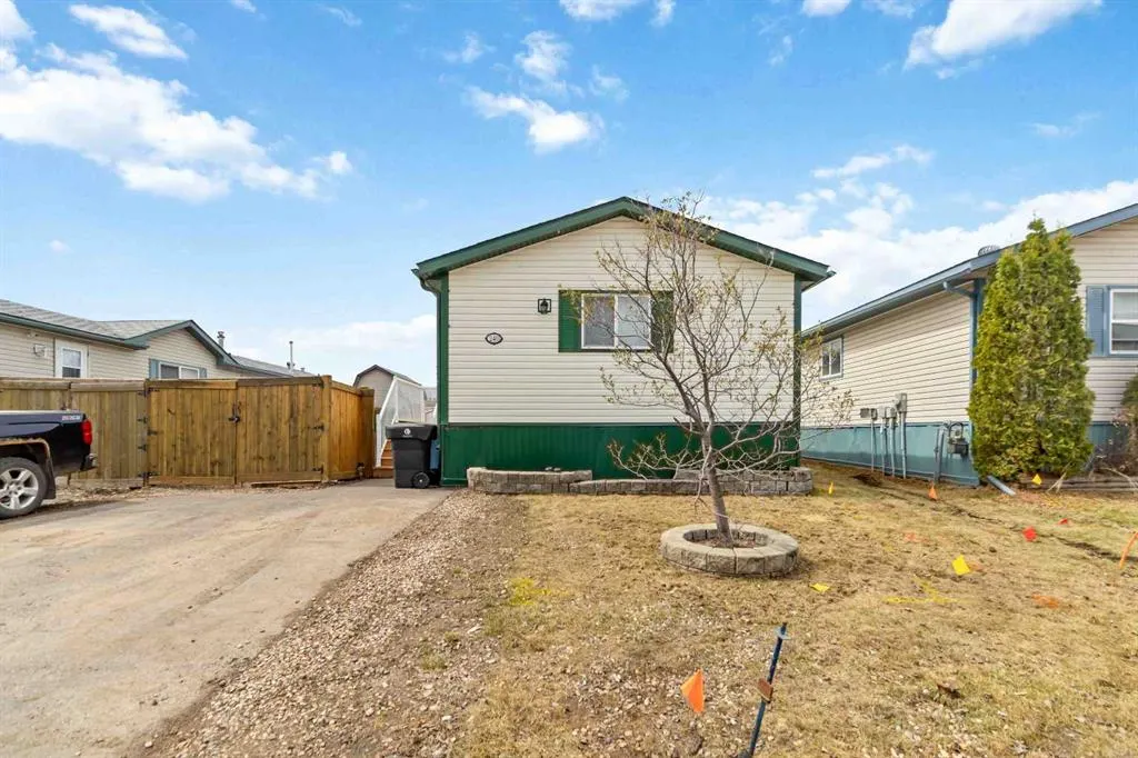 240 Mckinlay Crescent