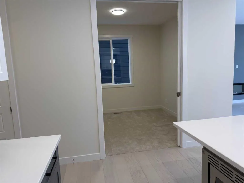 111 sundown Crescent
