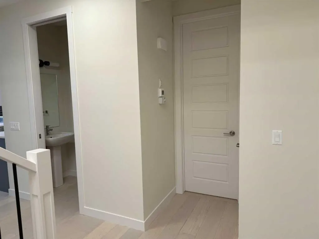 111 sundown Crescent