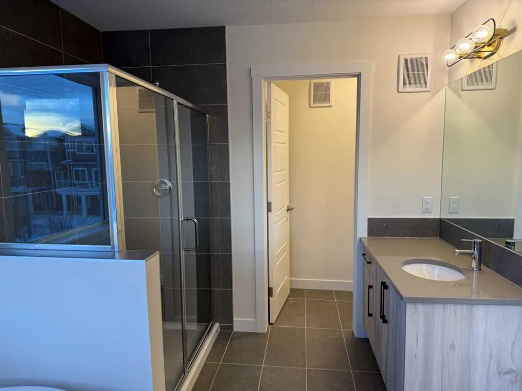 111 sundown Crescent