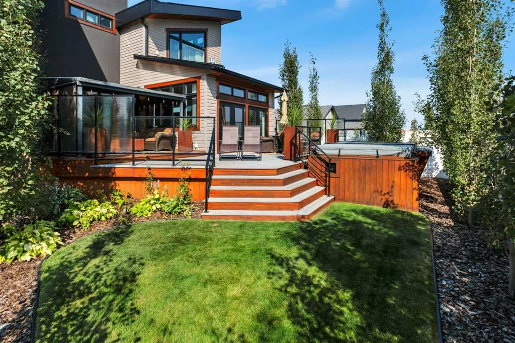 31 Leaside Crescent