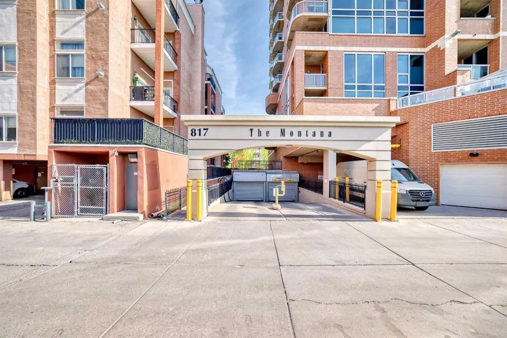 817 15 Avenue SW #402