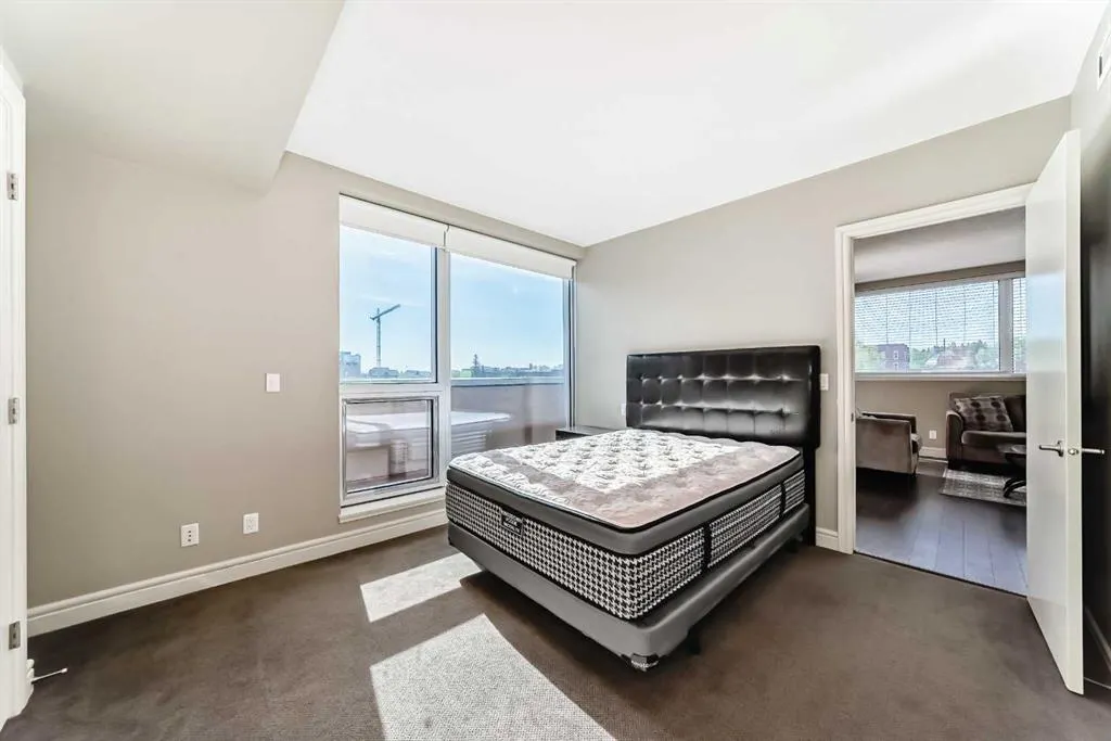 817 15 Avenue SW #402