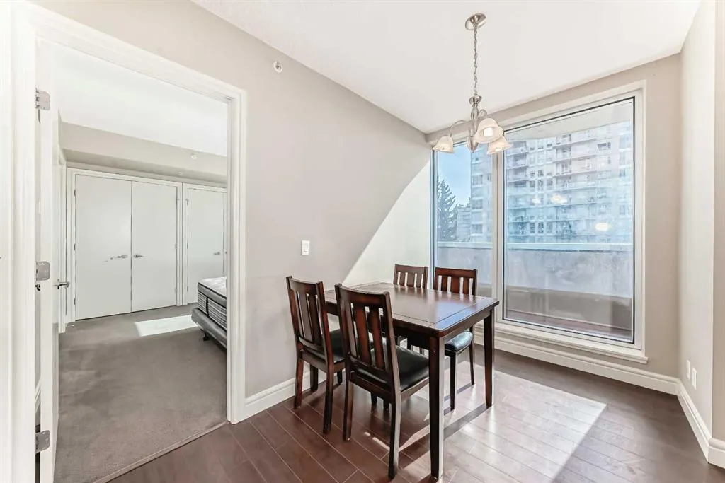 817 15 Avenue SW #402