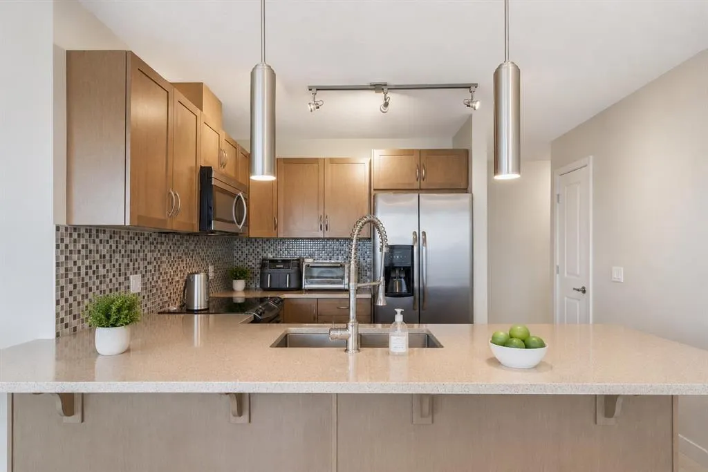 1320 1 Street SE #902