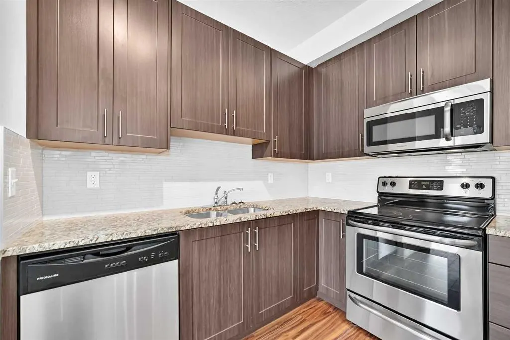 99 Copperstone Park SE #1414