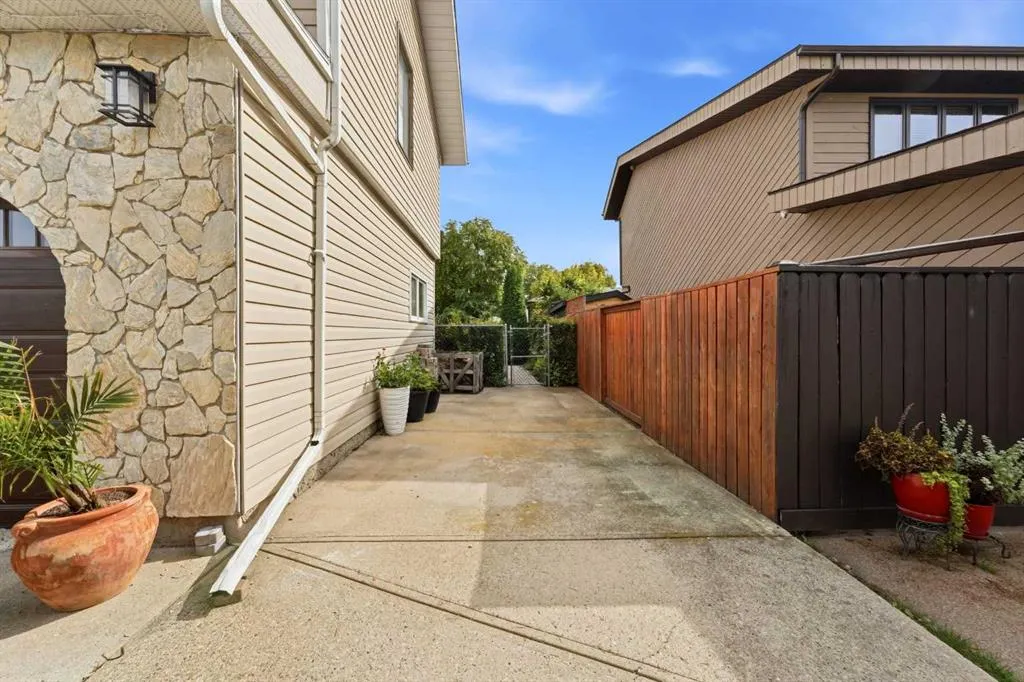 39 Warwick Drive