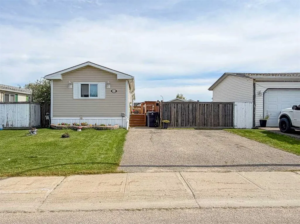 373 Harpe Way