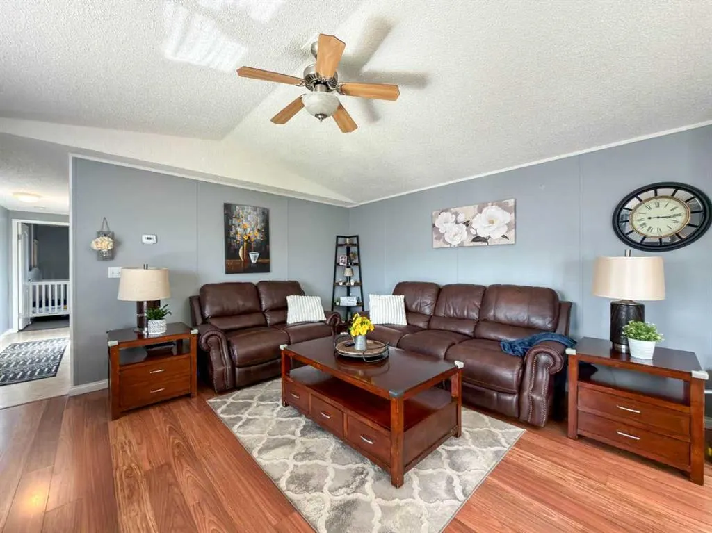 373 Harpe Way