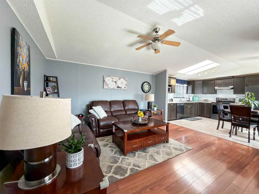 373 Harpe Way