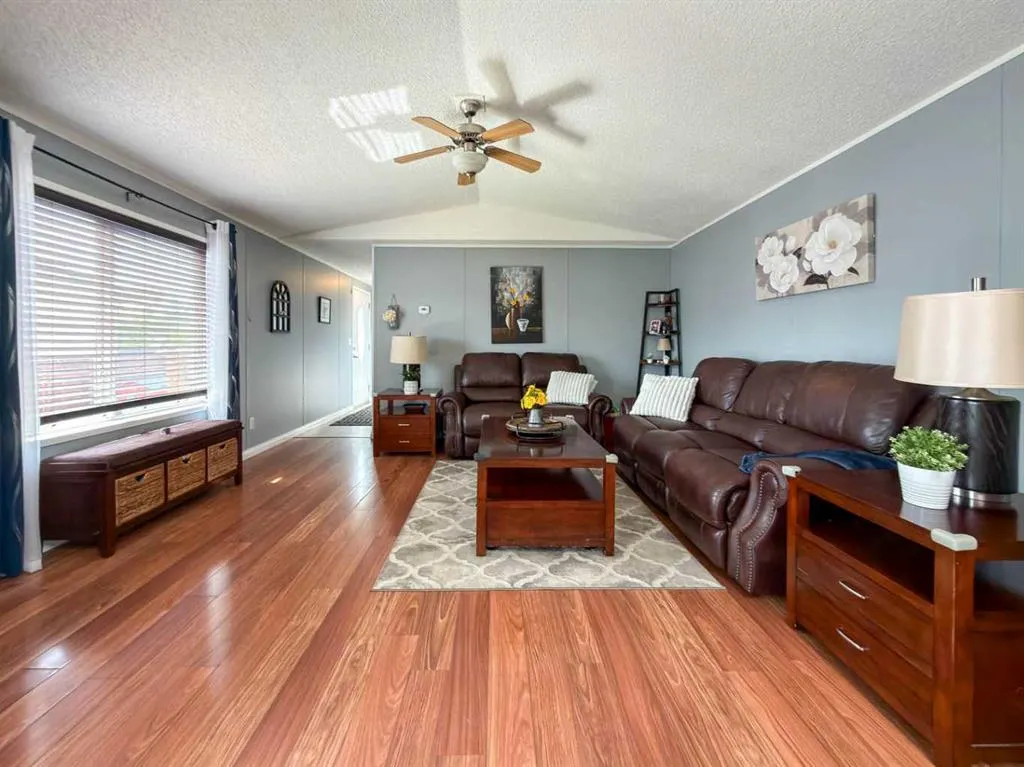373 Harpe Way