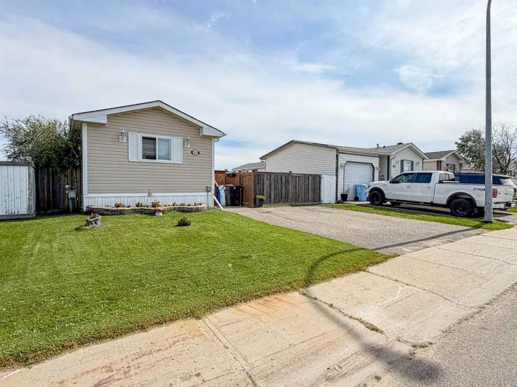 373 Harpe Way