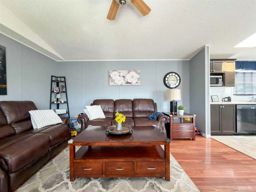 373 Harpe Way