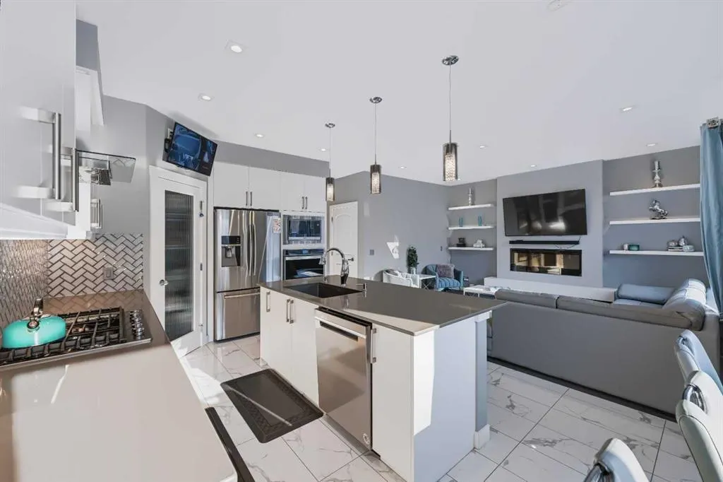 314 Red Sky Terrace NE