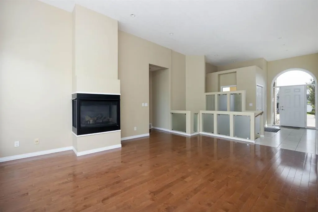 110 Lindstrom Bay