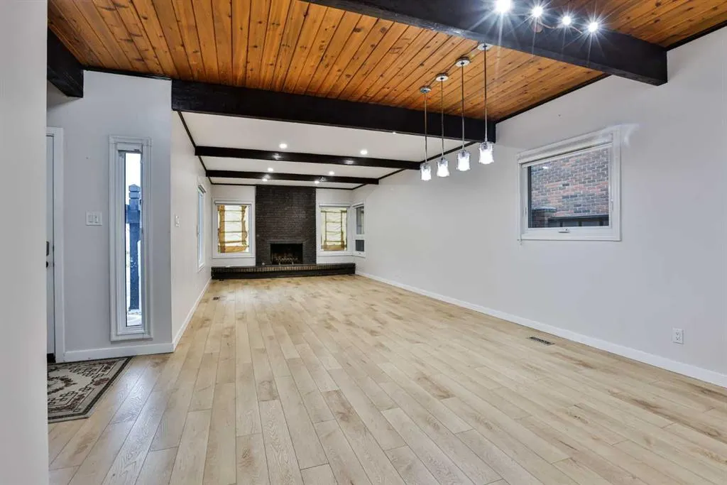 88 Lafayette Boulevard W
