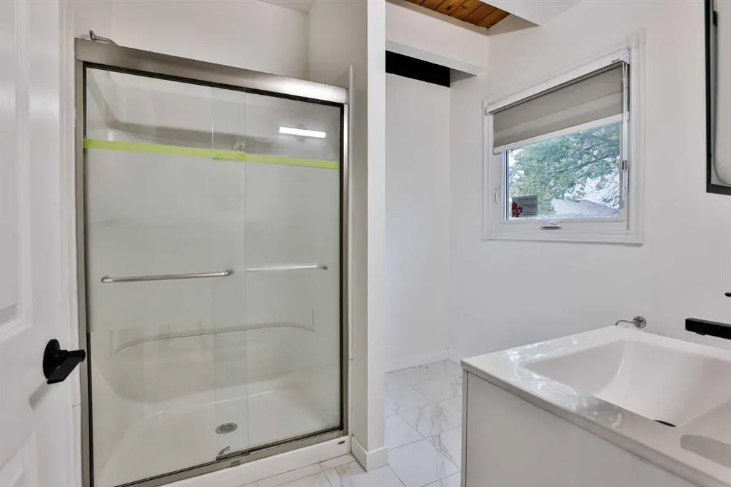 88 Lafayette Boulevard W