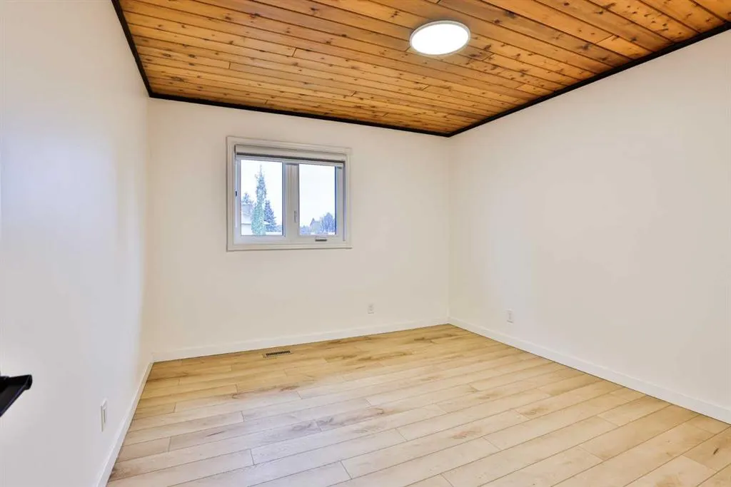 88 Lafayette Boulevard W