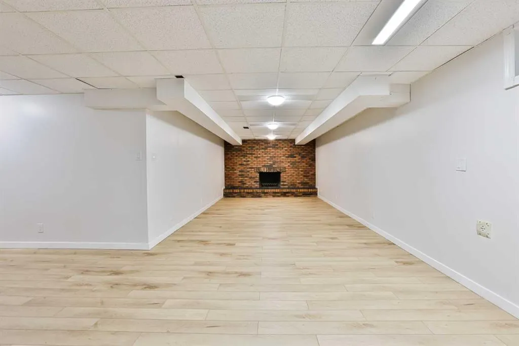 88 Lafayette Boulevard W