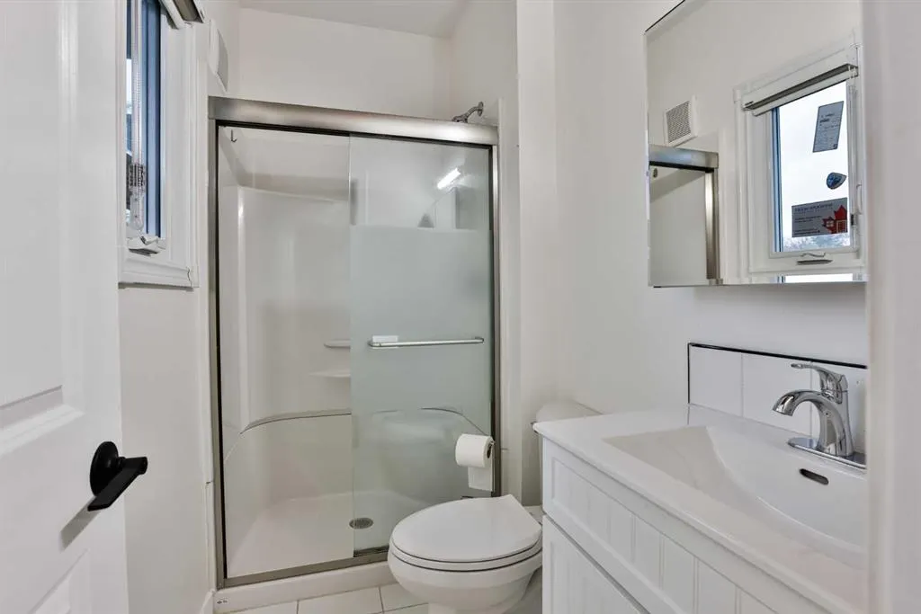 88 Lafayette Boulevard W