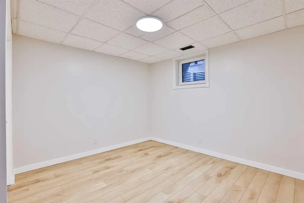 88 Lafayette Boulevard W