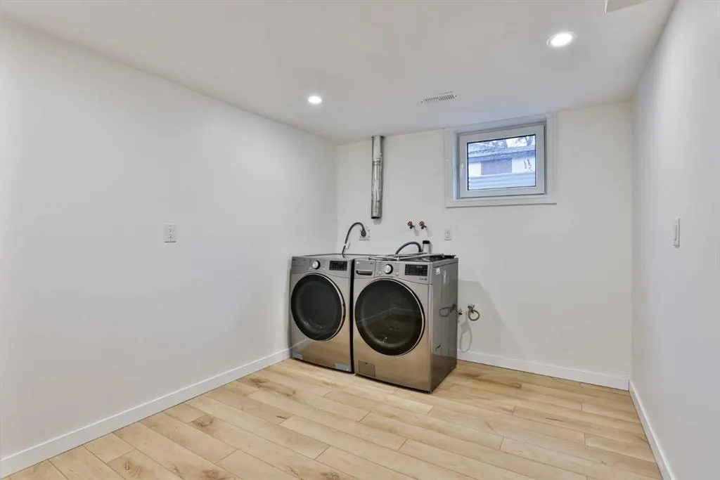 88 Lafayette Boulevard W