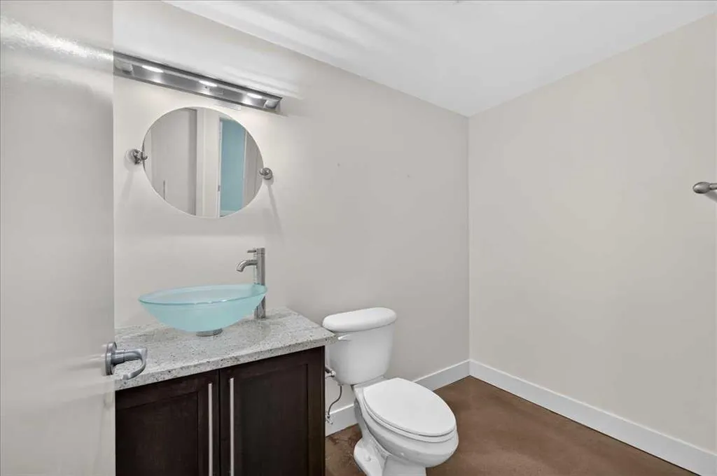 3704 15A Street SW #101