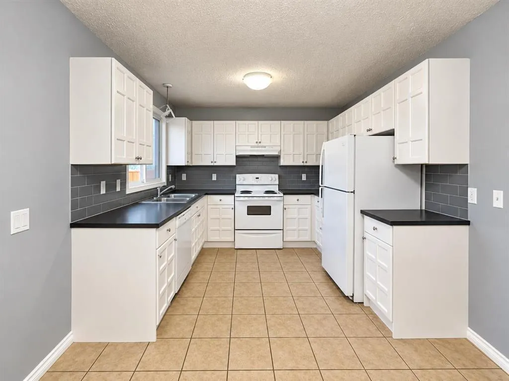 1702 35 Street SE #3