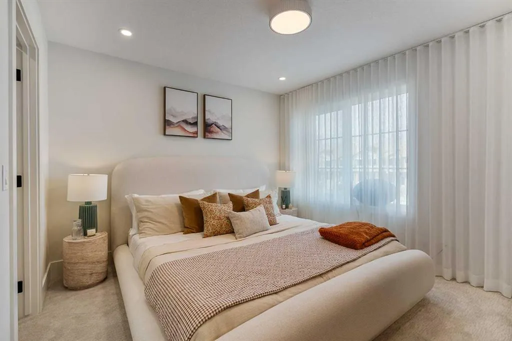 21 Silverton Glen Bay SW
