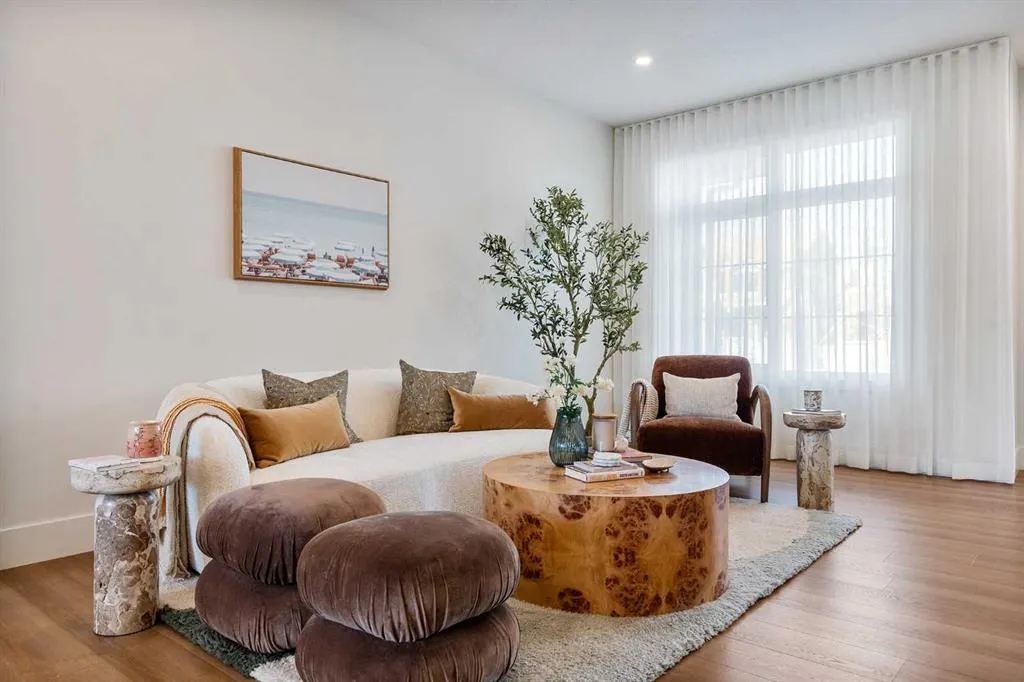 21 Silverton Glen Bay SW