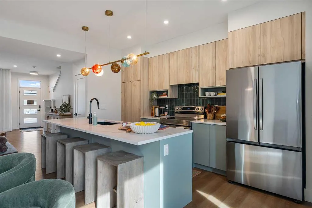 21 Silverton Glen Bay SW