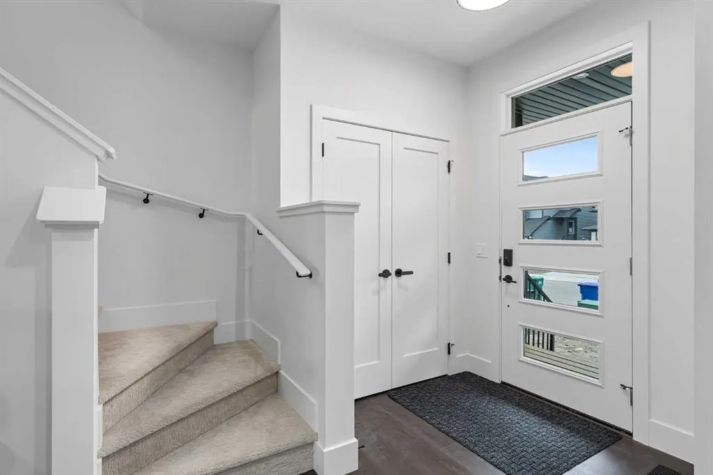 13 Silverton Glen Bay SW