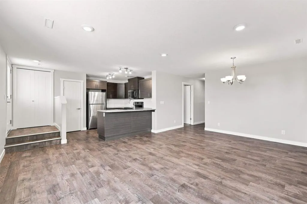 25 Victor Close