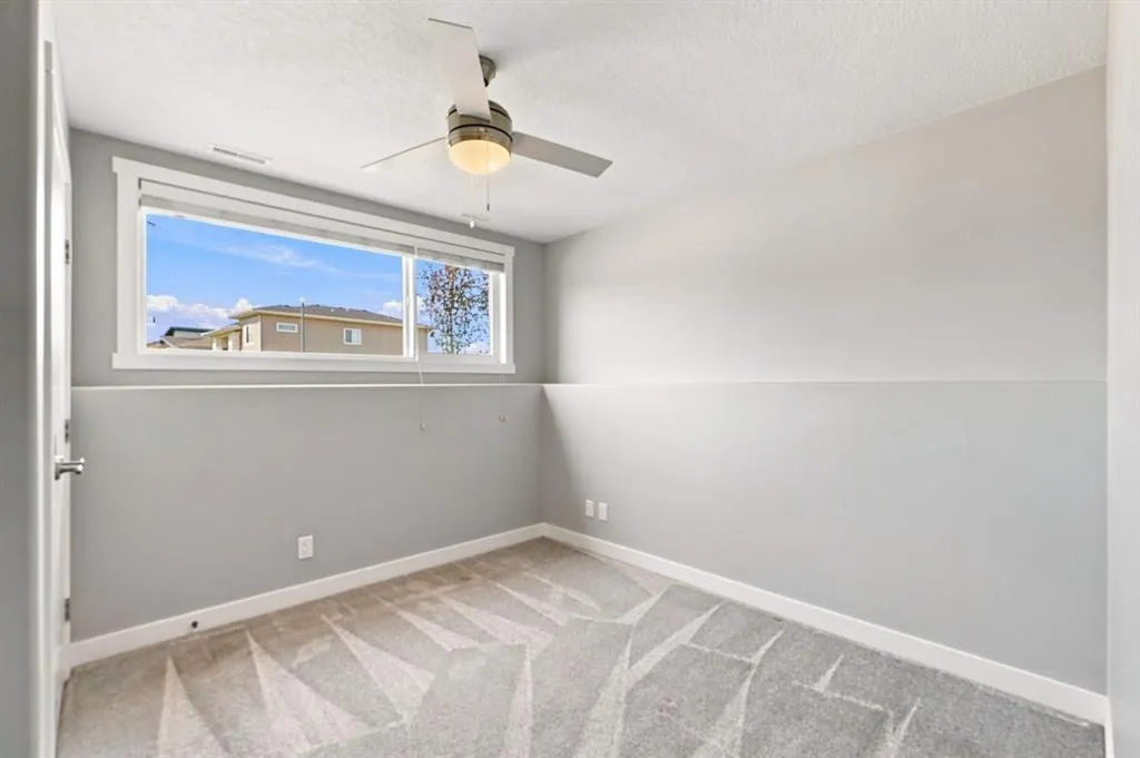 25 Victor Close