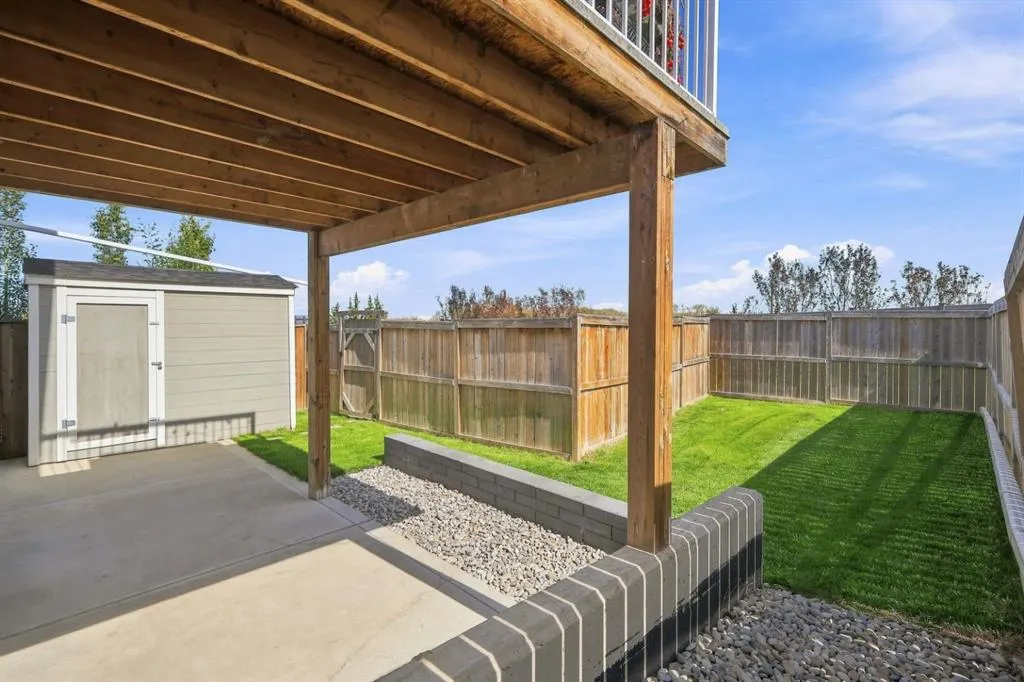 25 Victor Close