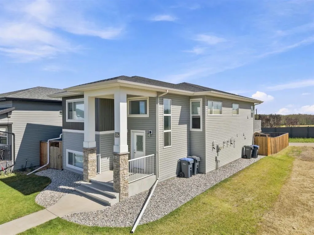 25 Victor Close