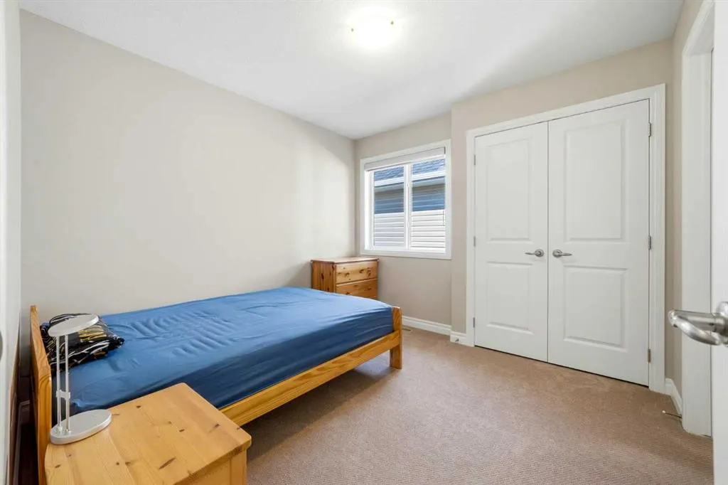 141 Evanspark Gardens NW