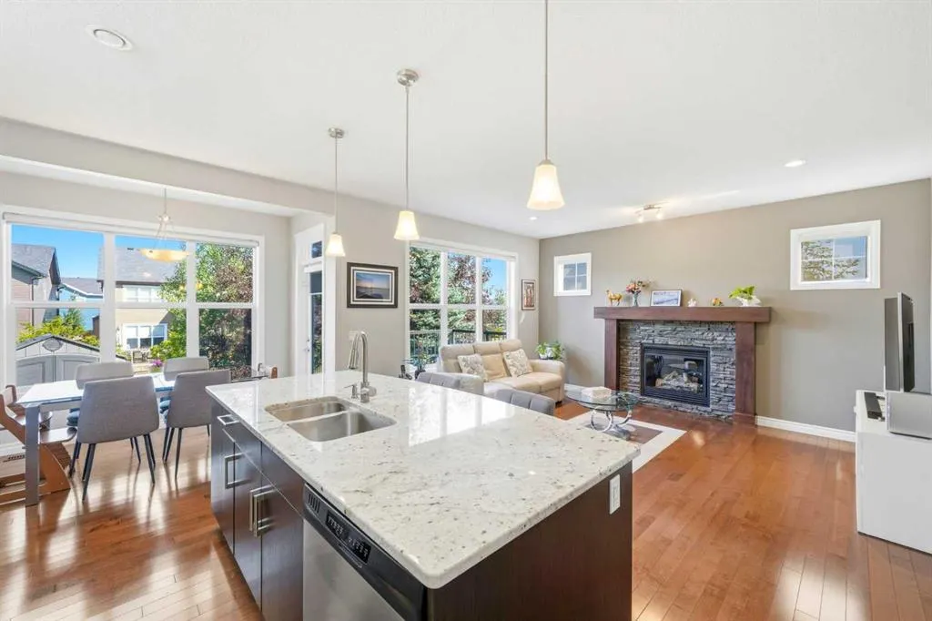 141 Evanspark Gardens NW