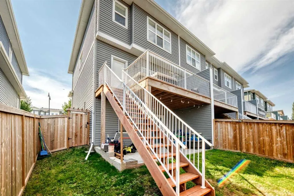 449 West Lakeview Drive