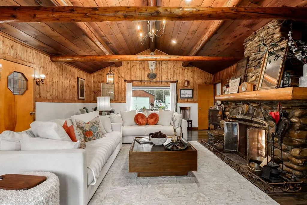 35 Bracken Point