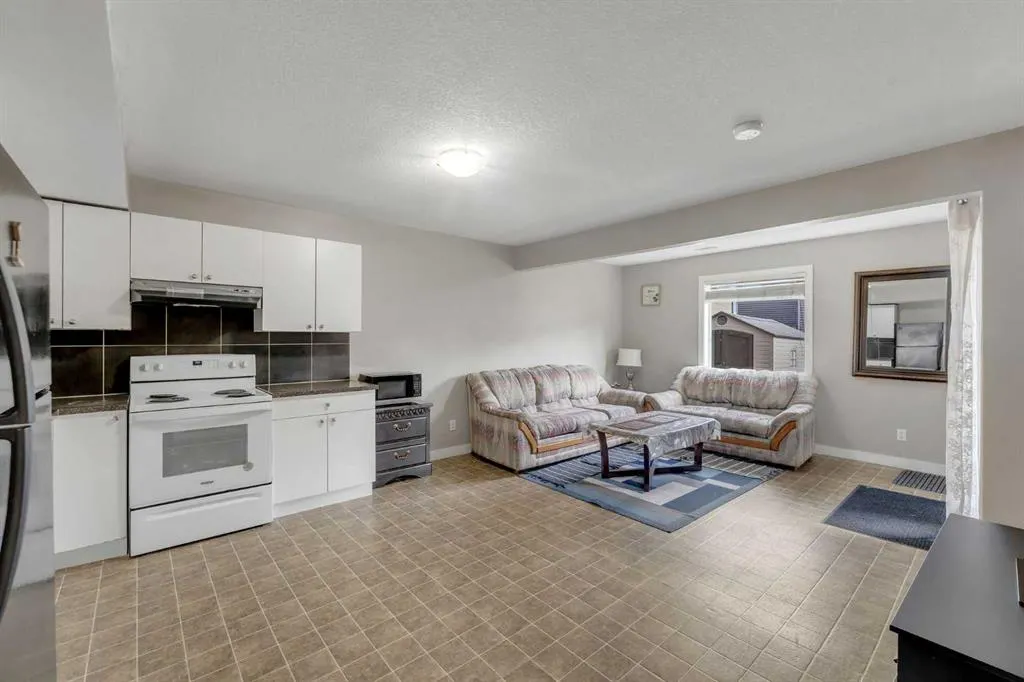 130 Brightonwoods Grove SE