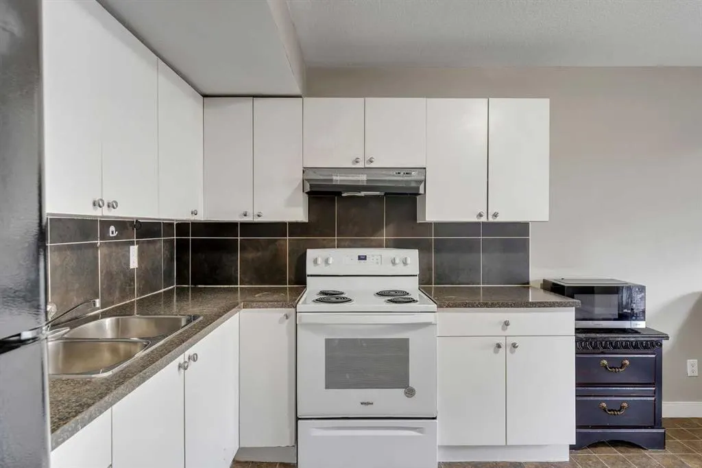 130 Brightonwoods Grove SE