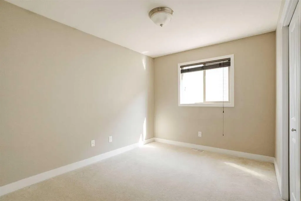 185 Gravelstone Way