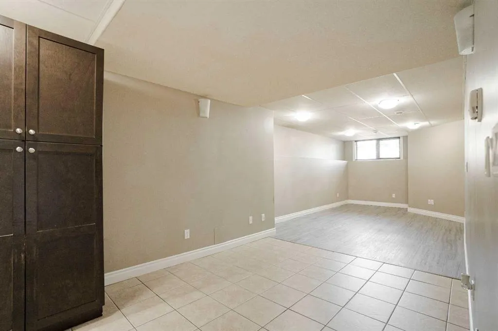 185 Gravelstone Way